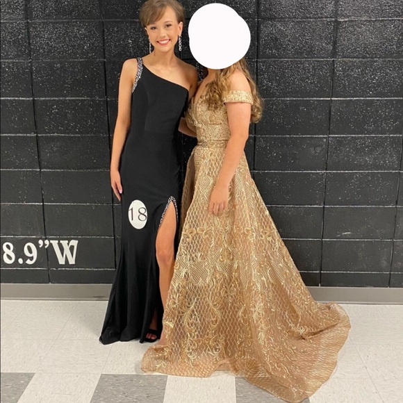 Pageant Dress - Picture 2 of 6